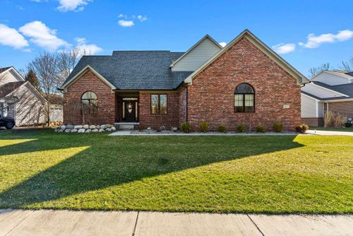 5833 Westwood Dr, Grand Blanc, MI, 48439-9459 | Card Image