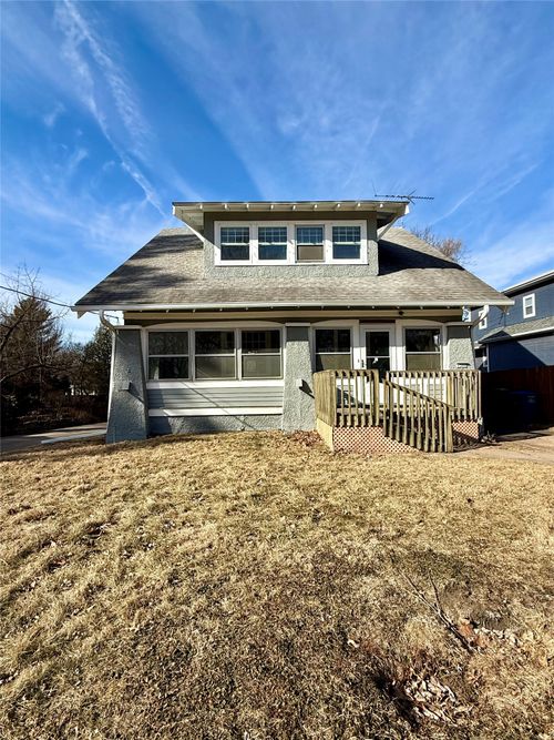 1300 46th St, Des Moines, IA, 50311-2427 | Card Image