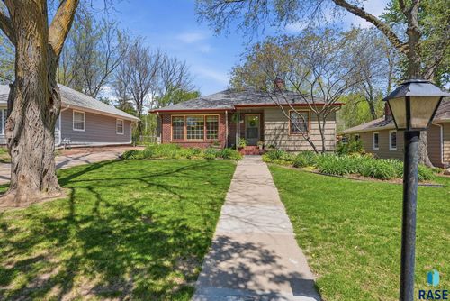 310 E 28th St Street, Sioux Falls, SD, 57105 | Card Image