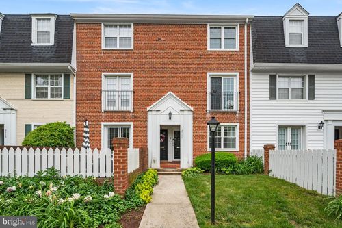 a-2717 S Walter Reed Dr, ARLINGTON, VA, 22206-1269 | Card Image