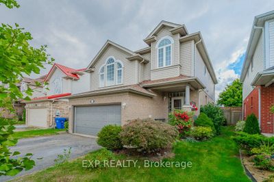 43 Peer Dr, House other with 3 bedrooms, 4 bathrooms and 2 parking in Guelph ON | Image 2