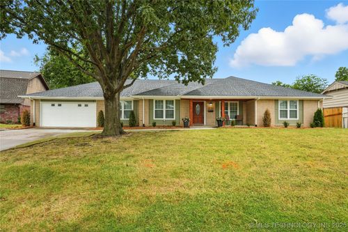 4723 S Joplin Ave, Tulsa, OK, 74135-6855 | Card Image