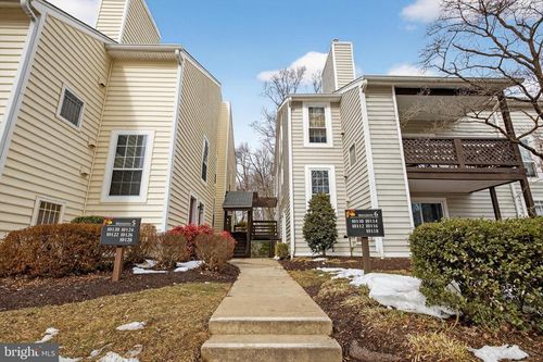 10114 Oakton Terrace Rd, OAKTON, VA, 22124-2925 | Card Image