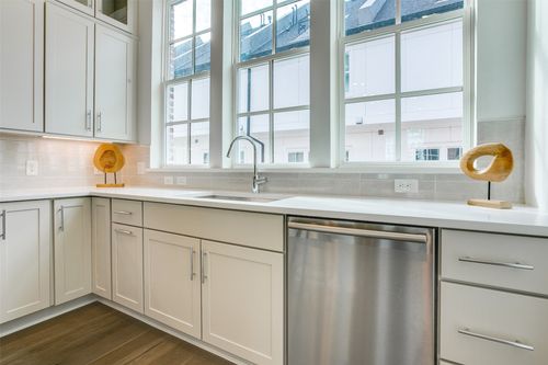 4636 Warwood Ln, Dallas, TX, 75219-4154 | Card Image