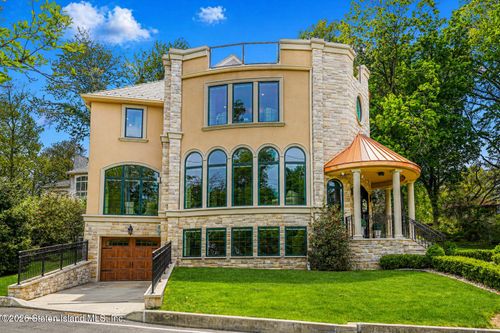 149 Douglas Road, Staten Island, NY, 10304 | Card Image