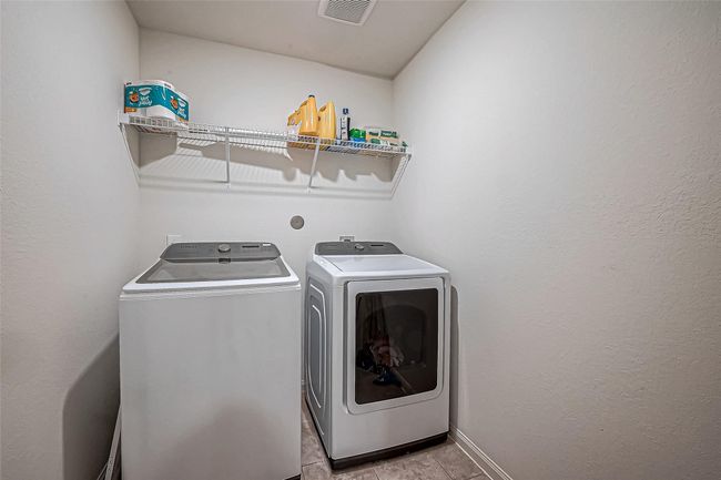 9915 Garnet Grove Dr, House other with 4 bedrooms, 2 bathrooms and 2 parking in Iowa Colony TX | Image 15