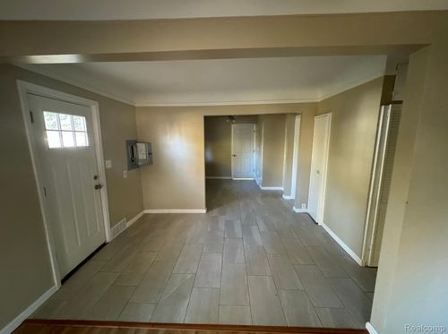 21408 Collingham Ave, Farmington Hills, MI, 48336-5814 | Card Image