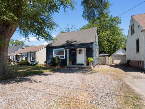 4354 Fifth Ave, Niagara Falls, ON, L2E4R2 | Card Image