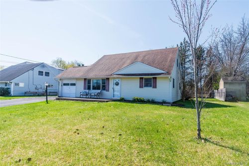 50 Vestal Hills Dr, Kingston, NY, 12401-6965 | Card Image