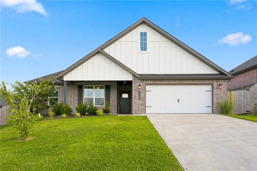 5901 Sw Macasin Ave, Bentonville, AR, 72713-7052 | Card Image