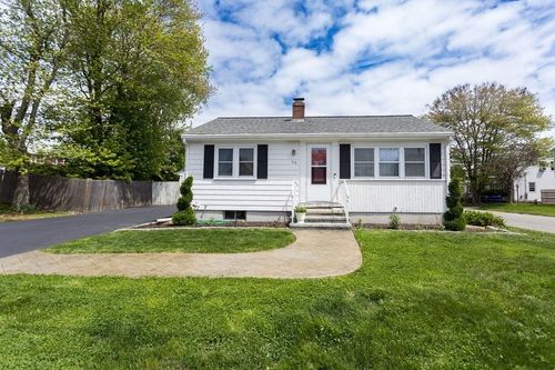 60 Sumach Ave, Riverside, RI, 02915-3722 | Card Image