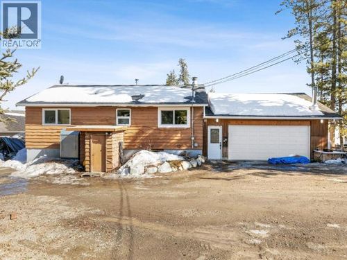 1602 Centennial St, Whitehorse, YT, Y1A3Z3 | Card Image