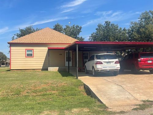221 S 2nd St, Sentinel, OK, 73664 | Card Image