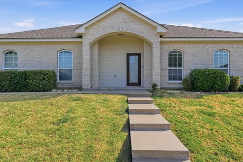 32 N Shore Cir, Waco, TX, 76708-5870 | Card Image
