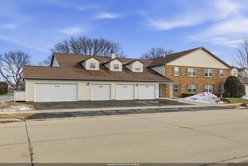 2324 Wisconsin Street, OSHKOSH, WI, 54901 | Card Image