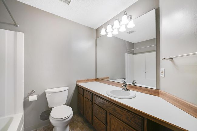8710Photography-Web-Friendly-3551-Blue-Jay-Way-apt-107-Eagan-MN-55123-2.jpg | Image 14