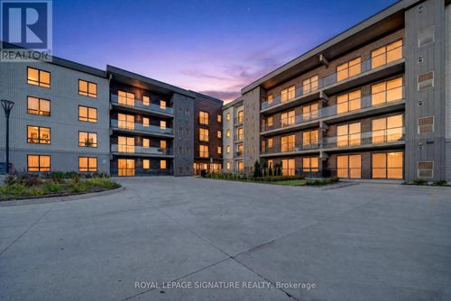 212-7549A Kalar Road, Niagara Falls (Brown), ON, L2H3W6 | Card Image