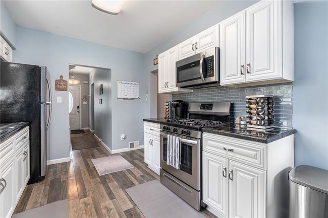 334 Orchard St, House other with 4 bedrooms, 2 bathrooms and null parking in Springdale PA | Image 12