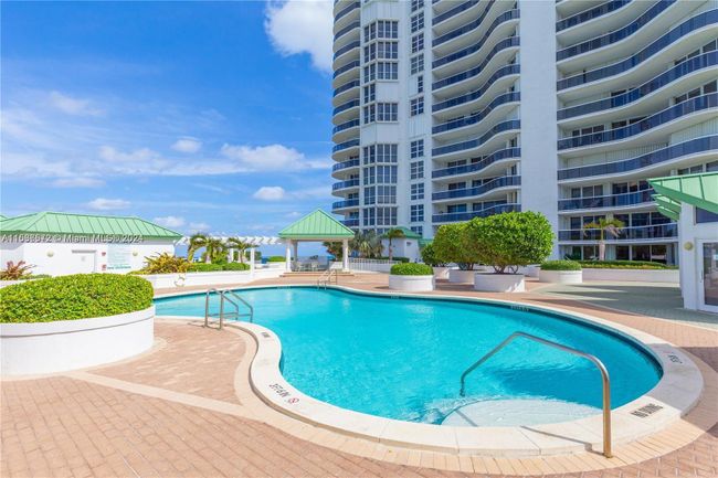 2603 - 16711 Collins Ave, Condo with 3 bedrooms, 2 bathrooms and null parking in Sunny Isles Beach FL | Image 37