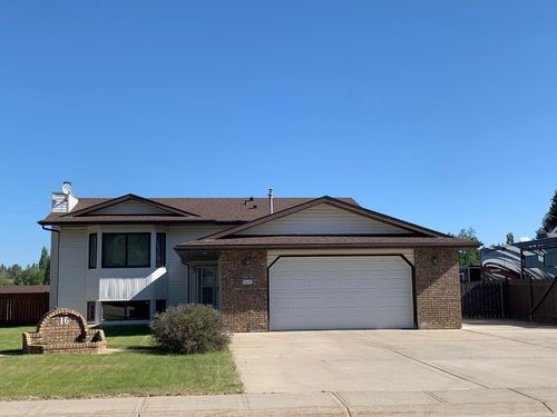 16 Park Drive, Whitecourt, AB, T7S1N6 | Card Image