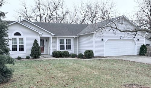 410 7th St, Waukee, IA, 50263-9613 | Card Image