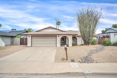 5738 W Greenbriar Dr, Glendale, AZ, 85308-3842 | Card Image