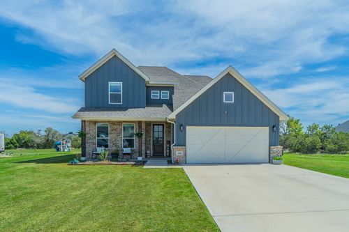 2001 Redemption Dr, Weatherford, TX, 76088-6418 | Card Image