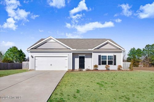 314 Settlers Pointe Drive, Pikeville, NC, 27863 | Card Image