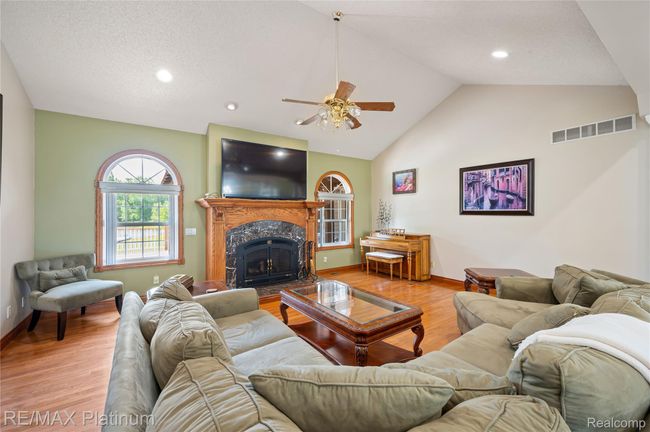 8922 McClement Rd.340.jpg | Image 94