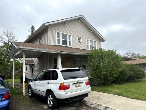 671 W Huron St, Pontiac, MI, 48341-1522 | Card Image