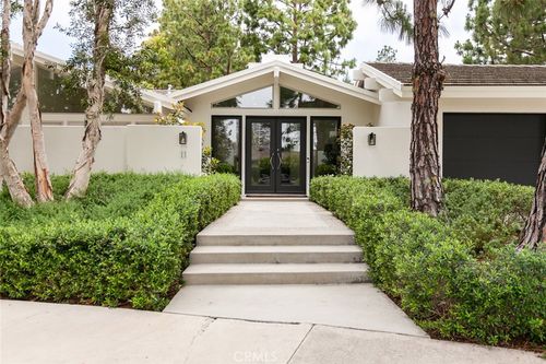 11 Greenbriar Ln, Newport Beach, CA, 92660-5211 | Card Image