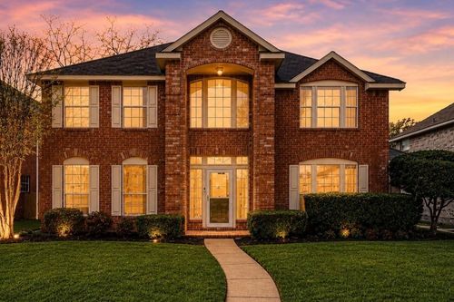 2829 Panorama Dr, Carrollton, TX, 75007-4301 | Card Image