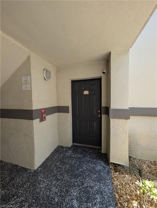 apt-111-3401 Winkler Ave, FORT MYERS, FL, 33916-8403 | Card Image