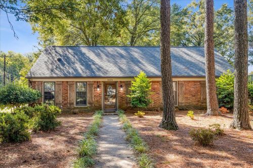 5323 Dee Rd, Memphis, TN, 38117-5920 | Card Image