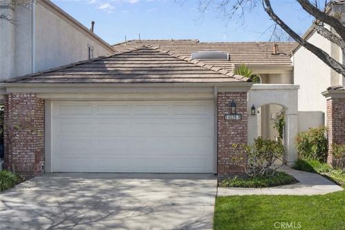 unit-b-24526 Windsor Dr, Valencia, CA, 91355-4412 | Card Image