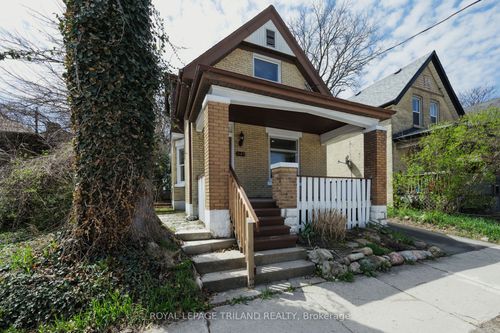 549 Quebec St, London, ON, N5W3Y9 | Card Image
