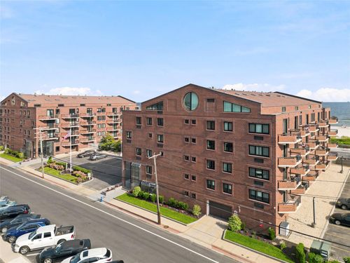 3p-750 W Broadway, Long Beach, NY, 11561-2861 | Card Image