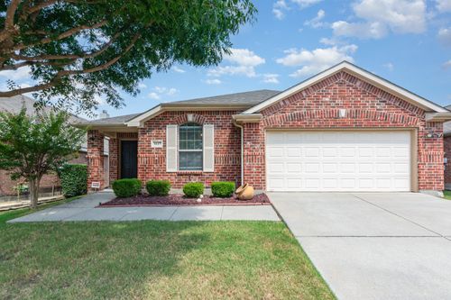 1617 Nighthawk Dr, Little Elm, TX, 75068-8471 | Card Image