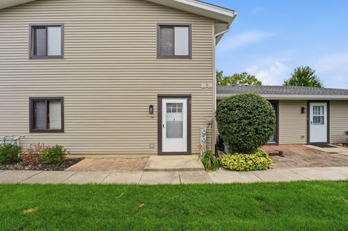 d-124 Fairlane Ct, Bloomingdale, IL, 60108-8280 | Card Image