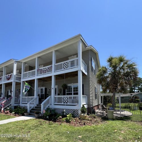 4 Schooner Dr, Swansboro, NC, 28584-8666 | Card Image