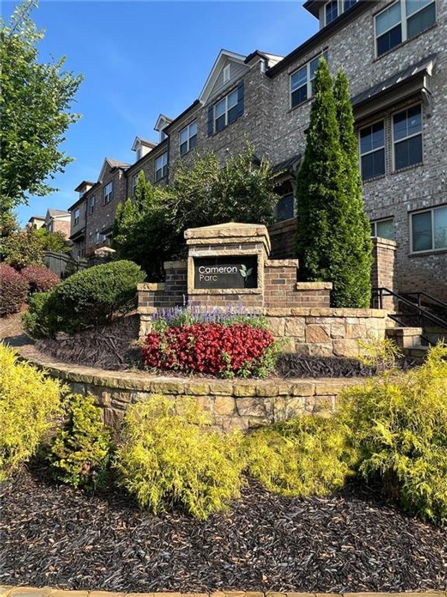 5504 Cameron Parc Dr, Townhouse with 3 bedrooms, 4 bathrooms and 2 parking in Johns Creek GA | Image 41