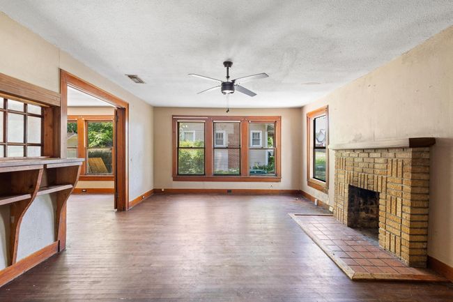800 N Woods St, House other with 2 bedrooms, 1 bathrooms and null parking in Sherman TX | Image 11