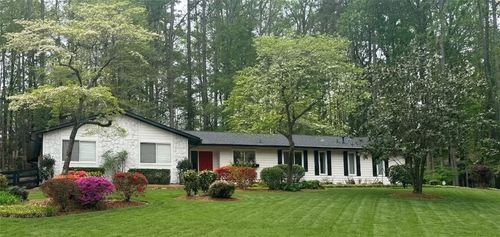 755 E Hembree Xing, Roswell, GA, 30076-1106 | Card Image