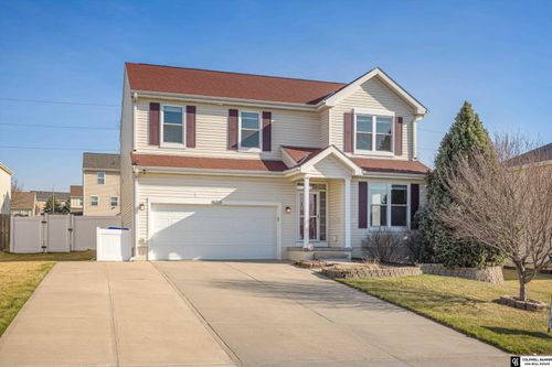 16226 Cary St, Omaha, NE, 68136-1492 | Card Image