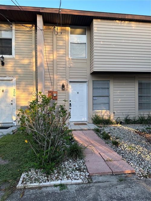 208 S Malcolm Ct, Tampa, FL, 33609-2726 | Card Image