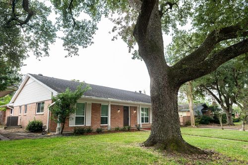 5407 Rutherglenn Dr, Houston, TX, 77096-4031 | Card Image