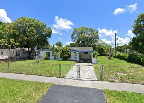 3750 Nw 4th Ct, Lauderhill, FL, 33311-8222 | Card Image