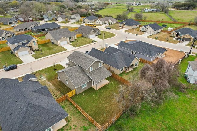 Drone / aerial view with a residential view | Image 38