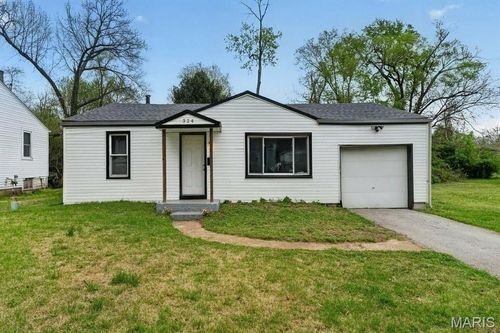 324 Averill Ave, Ferguson, MO, 63135-2840 | Card Image