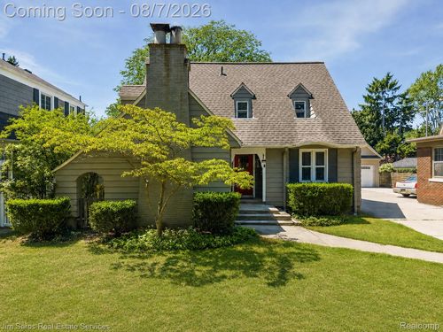 641 Fisher Rd, Grosse Pointe, MI, 48230-1279 | Card Image